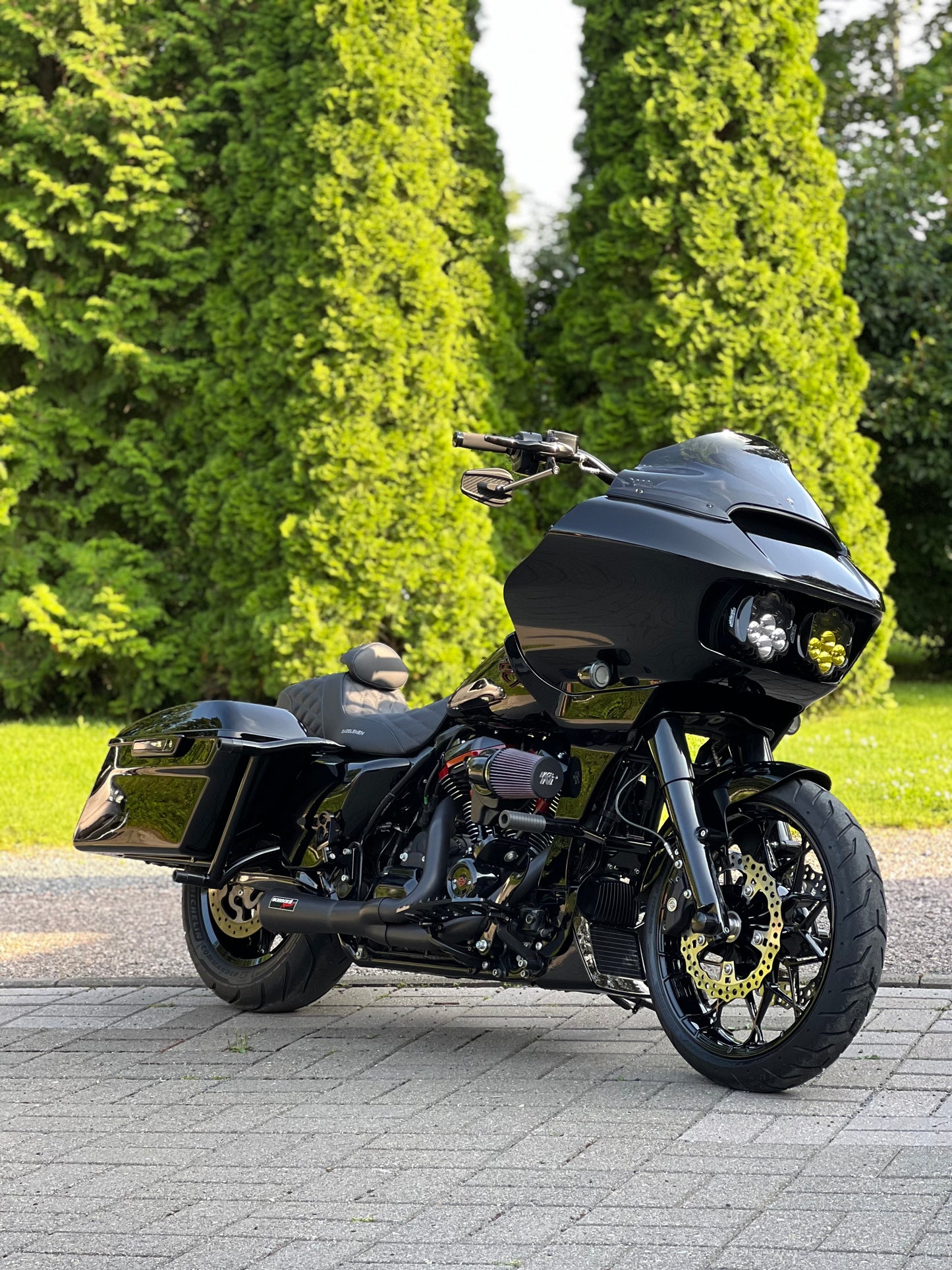 Road Glide Shark demon led etuvalot